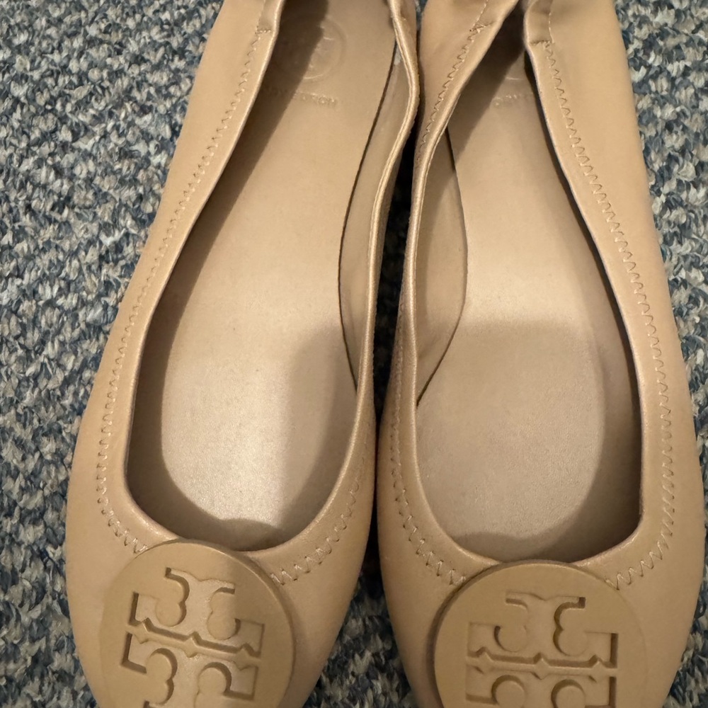 Tory Burch Nude Leather Logo Ballet Flats